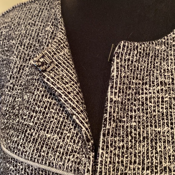 CABI The Times Jacket 3/4 Sleeve - Picture 3 of 5